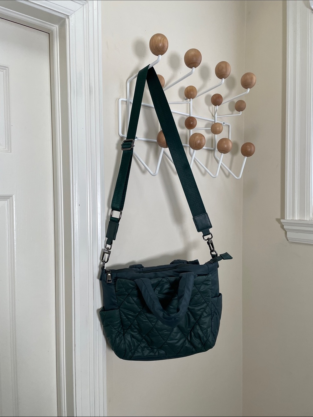 Sol and Selene - Classic Puffer Crossbody Purse - Green -
